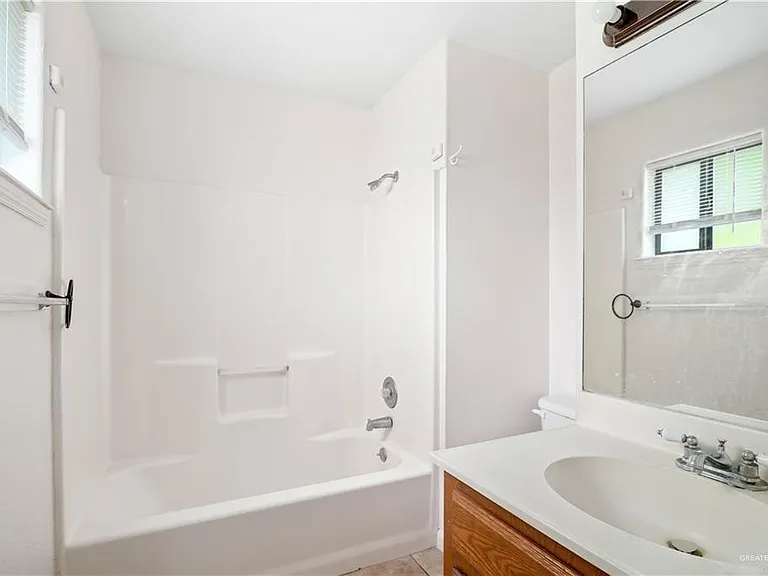 4006 N Inspiration Rd #3 — Photo 9