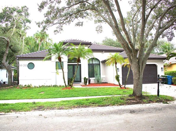 1489 Lantana Ct