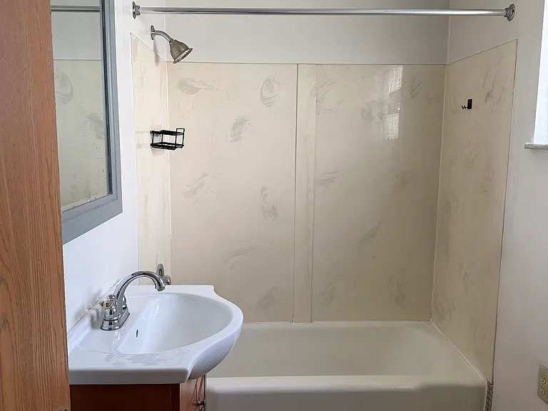 247 S 18th St #1B — Photo 5