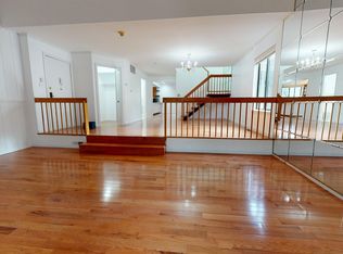 602 Sanderling Ct #602, Secaucus, NJ 07094