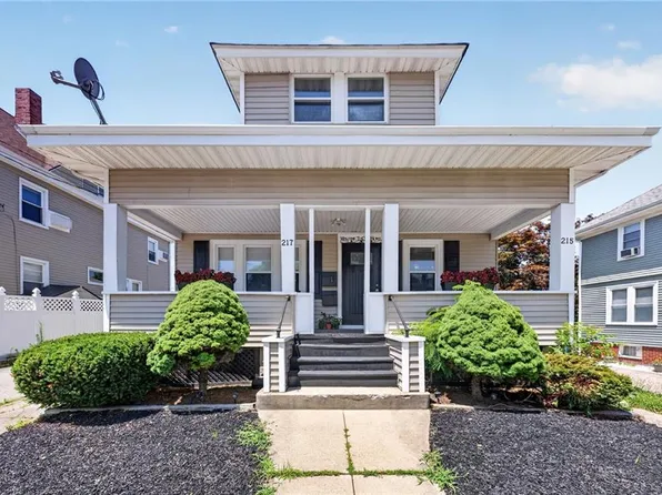 217 Pontiac Ave, Cranston, RI 02910