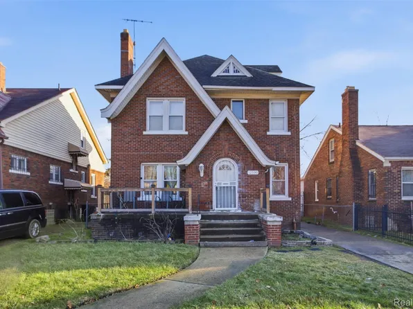 12590 Wilshire Dr, Detroit, MI 48213