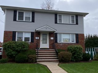 6 Jan Ct FLOOR 2, Elmwood Park, NJ 07407