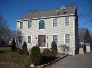1040 Wood St, Fall River, MA 02721