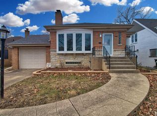 747 Arlington Rd, Riverside, IL 60546