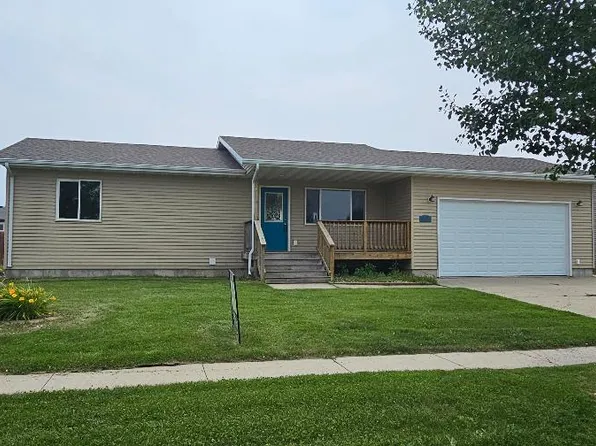 1003 16th Ave SW, Aberdeen, SD 57401