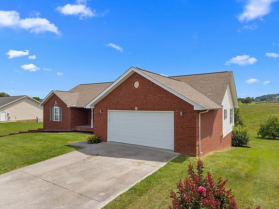 4th image of 2678 Plantation Dr