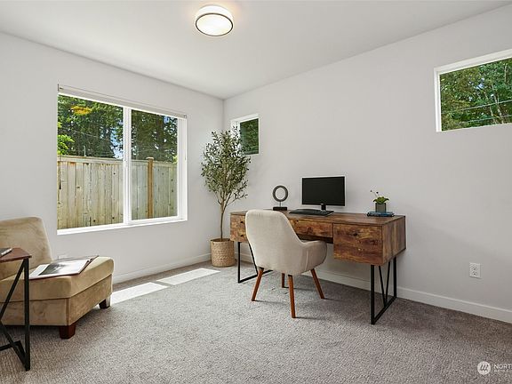 5th image of 18322 1st Avenue NE #A