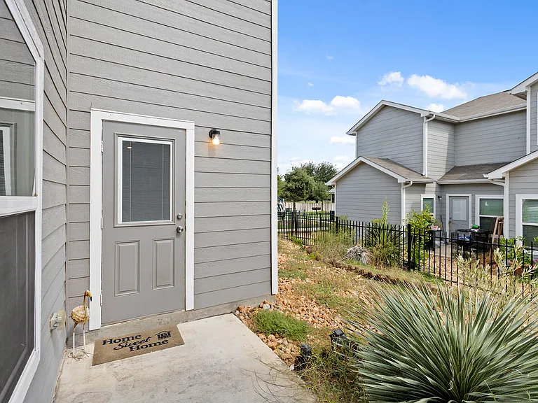 10806 Quinn Ct — Photo 23