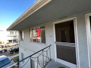 1559 Brockton Ave #5, Los Angeles, CA 90025
