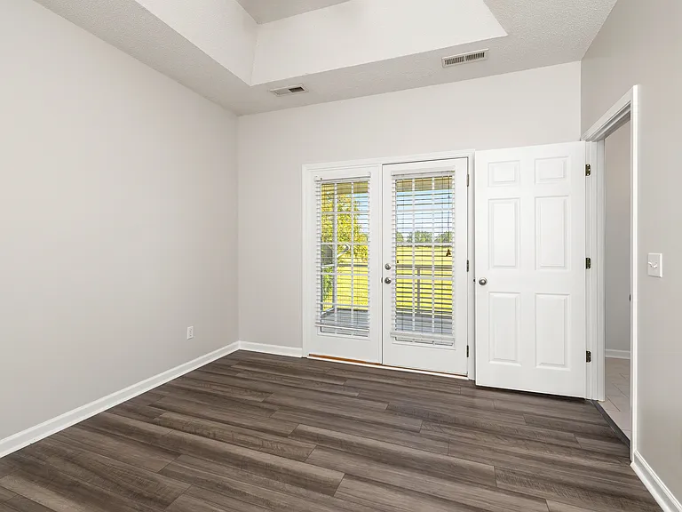 1755 Titanic Ct — Photo 34