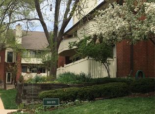 5567 Waterman Blvd, Saint Louis, MO