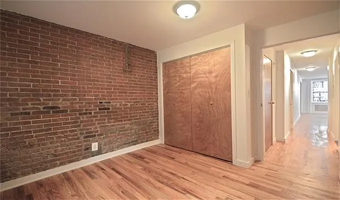 Rented by Maz Group NY | media 21