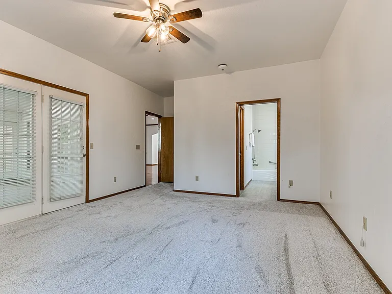 6439 Masons Dr — Photo 19