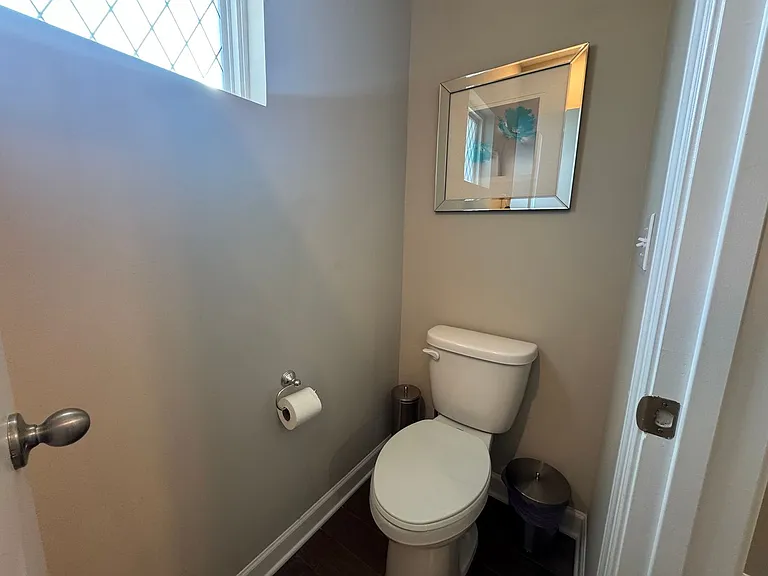 3738 Memorial Pkwy — Photo 12