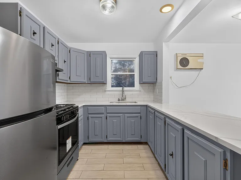 17 W 18th St #2F — Photo 2