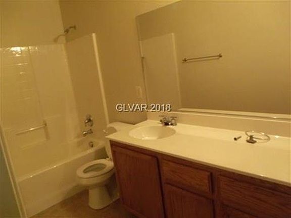 4th image of 2820 King Michael Ave