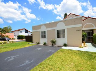 10400 SW 67th St, Miami, FL 33173