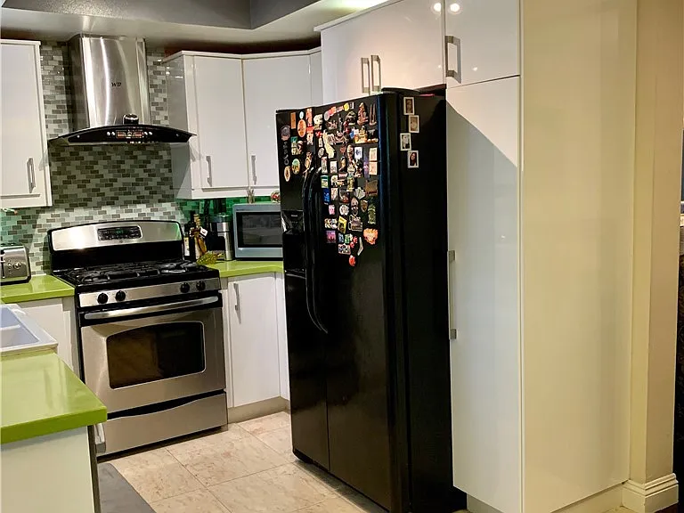 1226 S Mayflower Ave #A — Photo 5