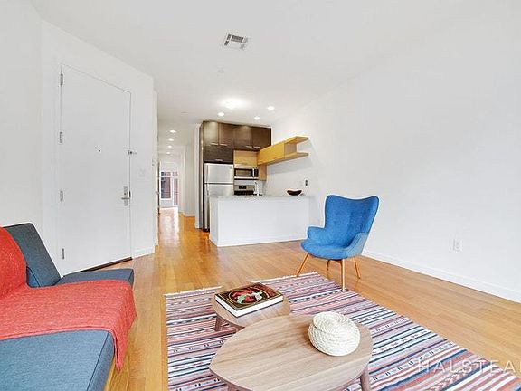 4th image of 144 Clifton Pl APT 2A