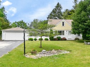 W145N7317 Northwood Dr, Menomonee Falls, WI 53051