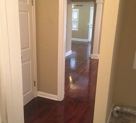 3rd image of 129 E Muriel St