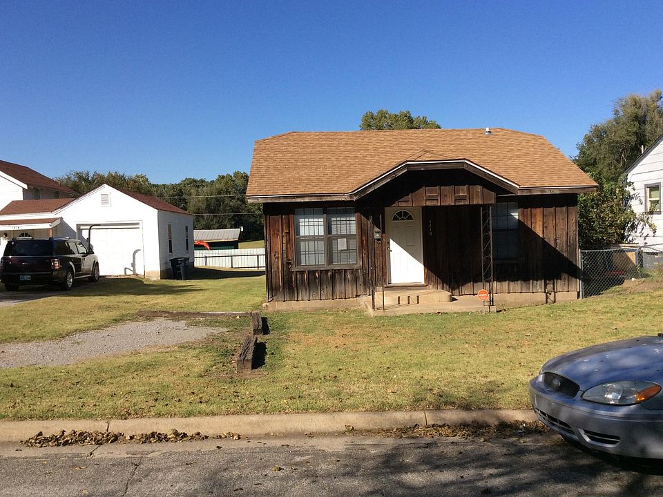 1st image of 1418 E Elm Ave