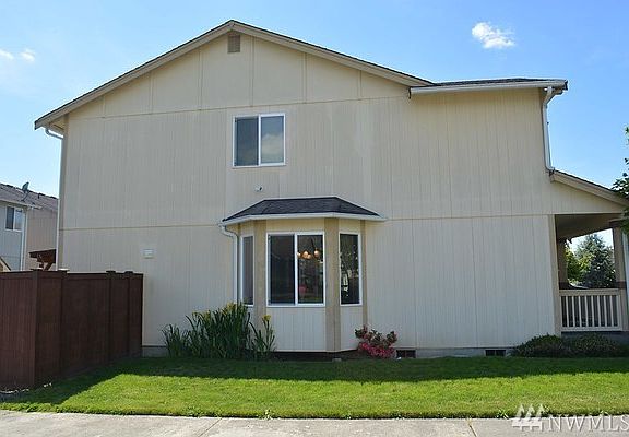 4th image of 7920 206th Street Ct E