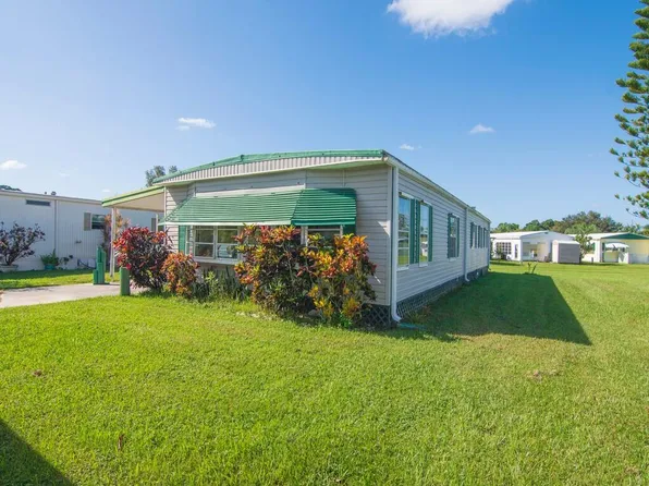 7 Santa Fe Lane, Port St Lucie, FL 34952