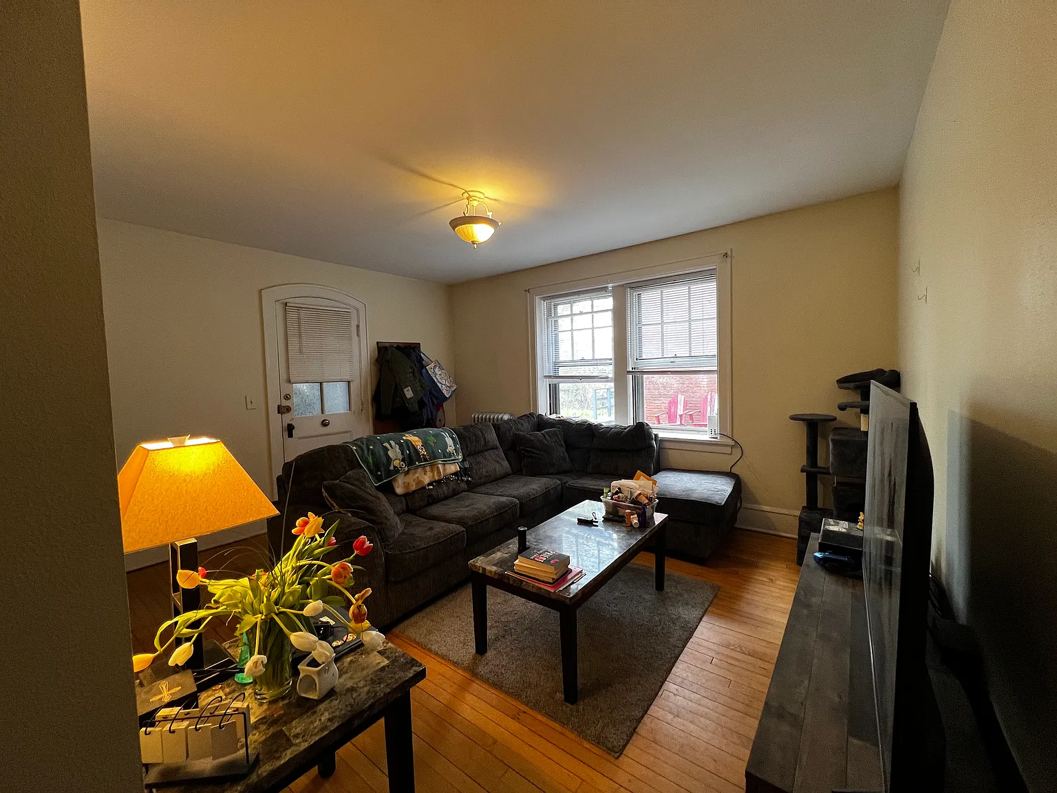 2 bed, 813 sqft, $2,200 — Photo 2