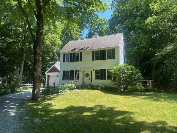 335 Carlen Street, Manchester, VT 05255