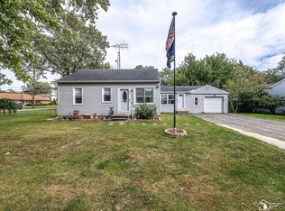 1664 Sunset Blvd, Monroe, MI 48162