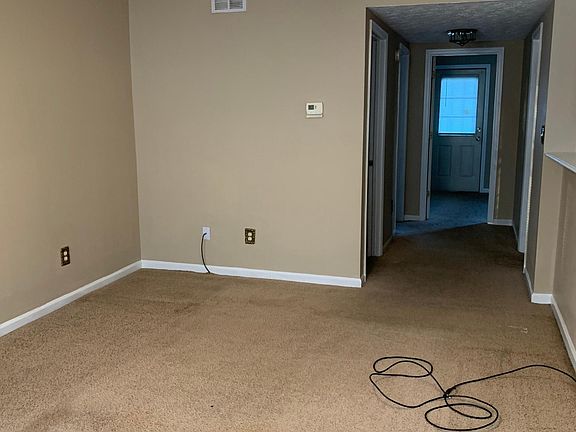 Unit was just freshly painted.