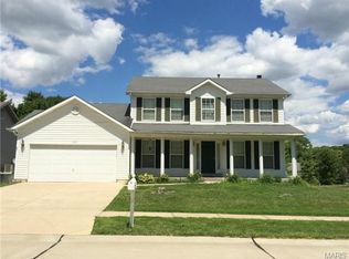 1001 Winter Park Dr, Fenton, MO 63026