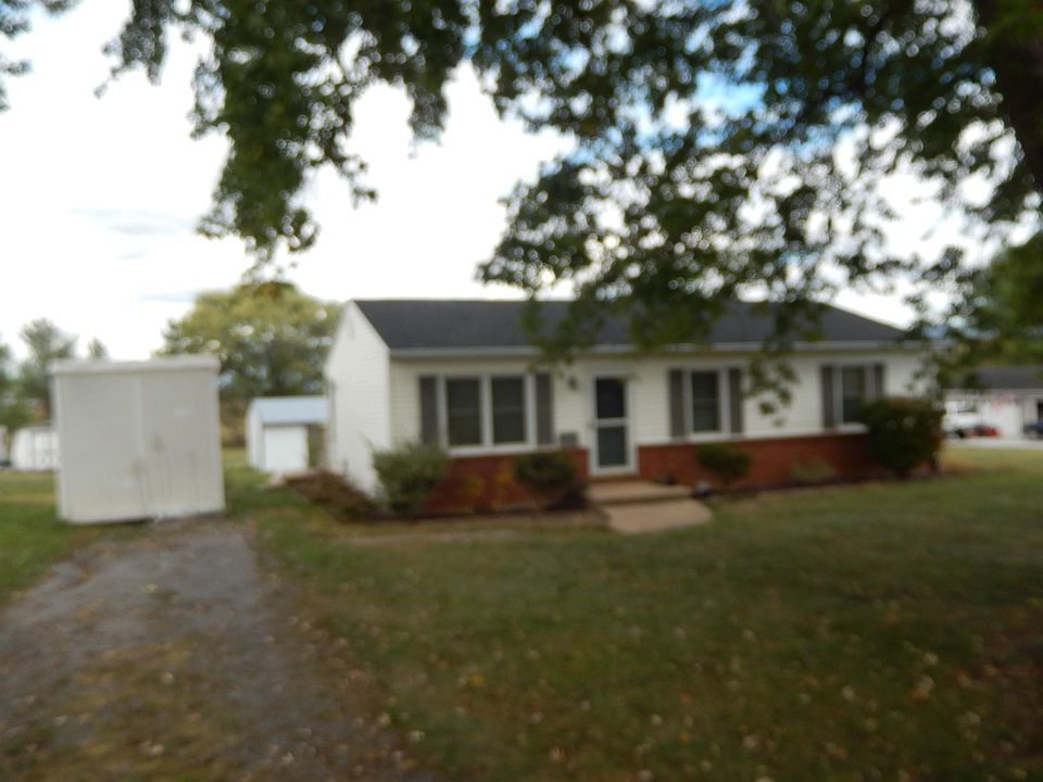 2nd image of 131 Fellowship Rd