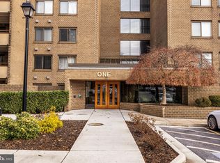 1 High Stepper Ct APT 302, Pikesville, MD 21208