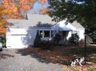 7 Burch Dr, Morris Plains, NJ 07950