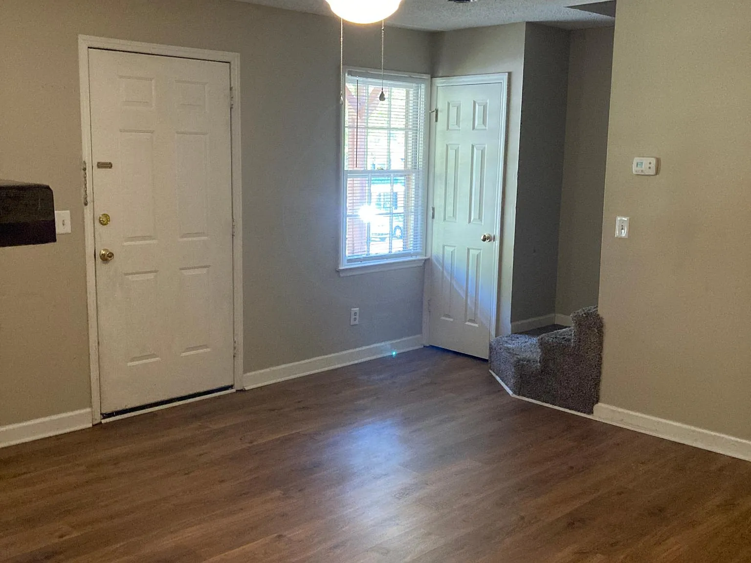 2 bed, 1.5 bath, 1160 sqft, $1,050 — Photo 4