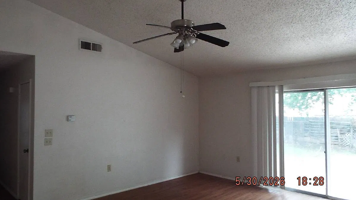 7810 Lazy Forest Dr in San Antonio, TX 78233 — Photo 3