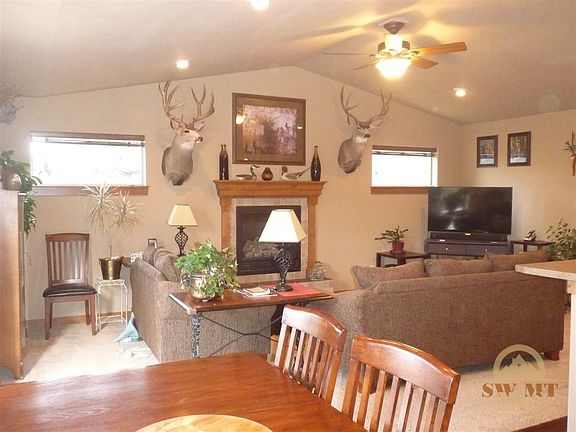 3rd image of 4041 Renova Ln