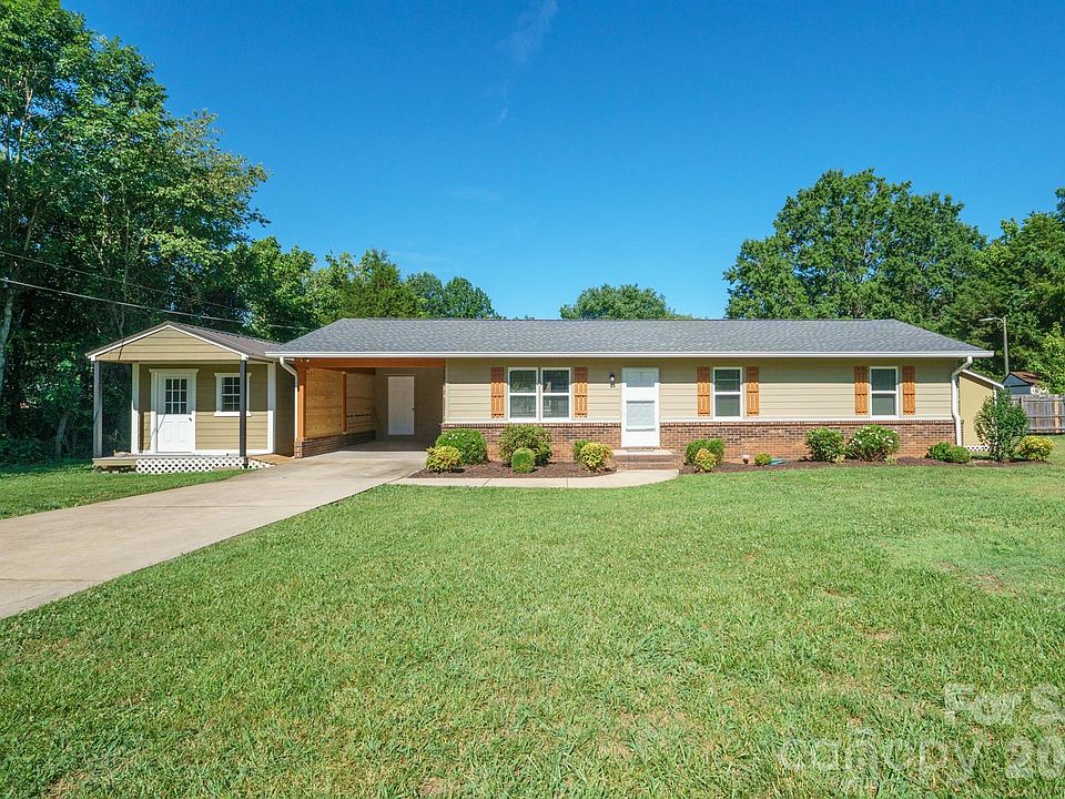 1st image of 111 Lois Ct