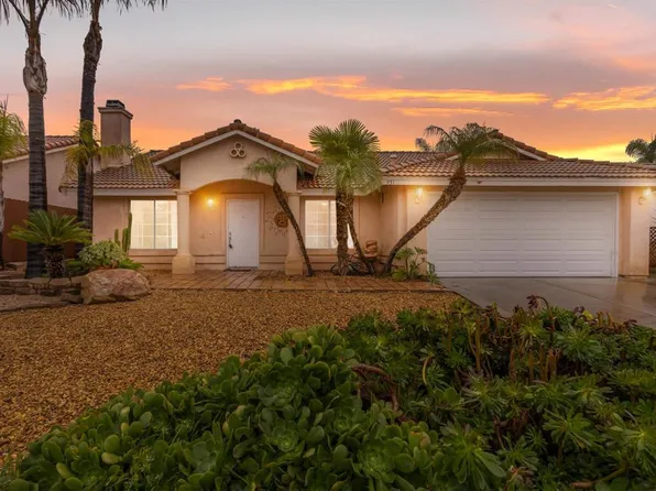 351 Old Stage Ct, Fallbrook, CA 92028