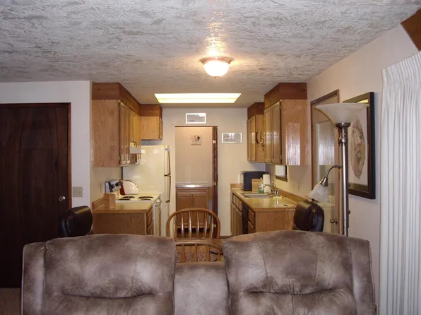 (undisclosed Address), Coos Bay, OR 97420