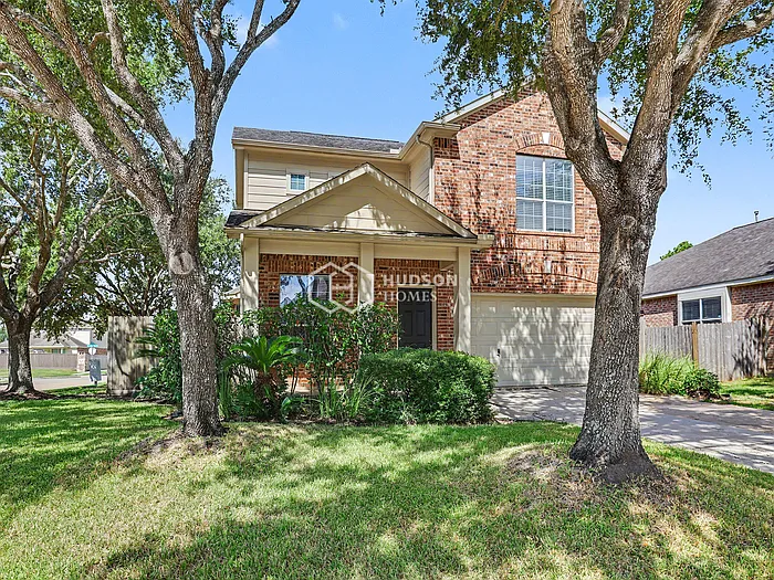 4 bed, 2.5 bath, 2317 sqft, $2,295 — Photo 3