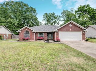 17 Robin Ln, Cabot, AR 72023
