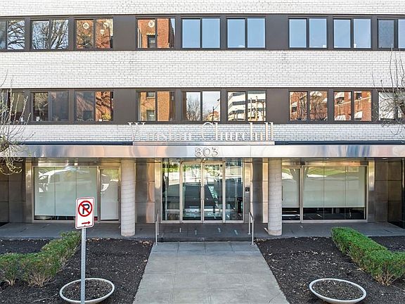 4th image of 803 W 48th St APT 505