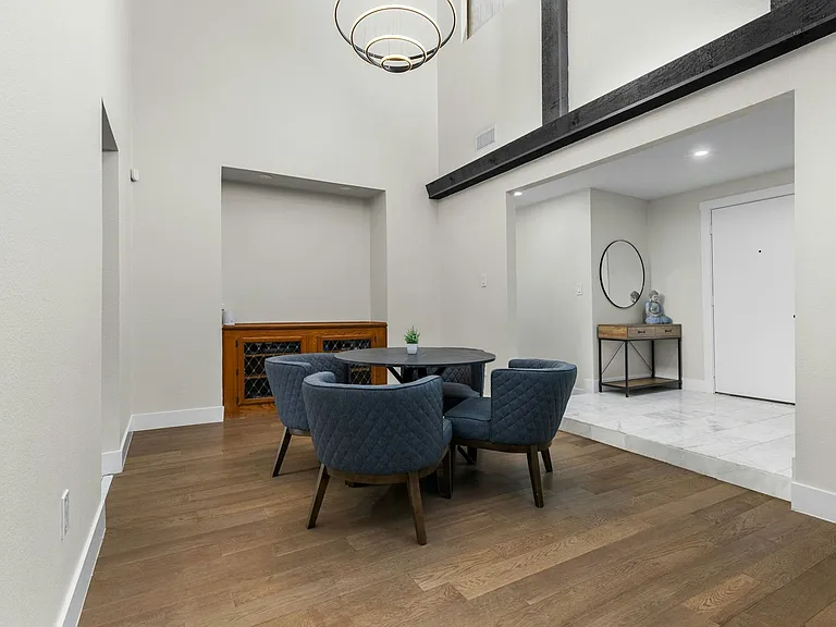 1100 Wayland Dr — Photo 4