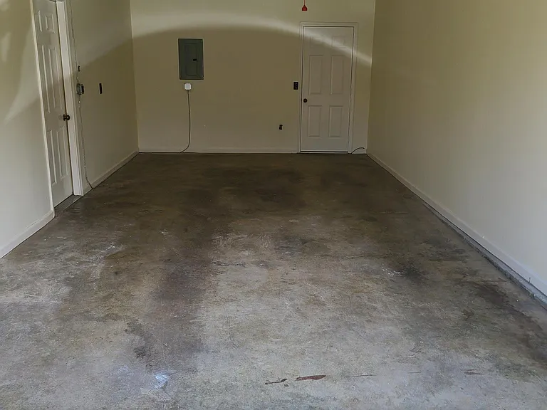 100 Villa View Ct — Photo 25