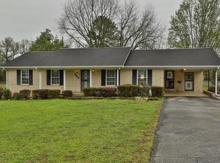 895 N Main St, Dyer, TN 38330