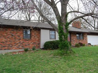 1915 Blue Ridge Rd, Columbia, MO 65202